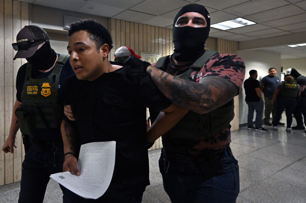 SUA: 50.000 de lucrători federali angajați sub administraţia Trump, majoritatea în domeniul ICE