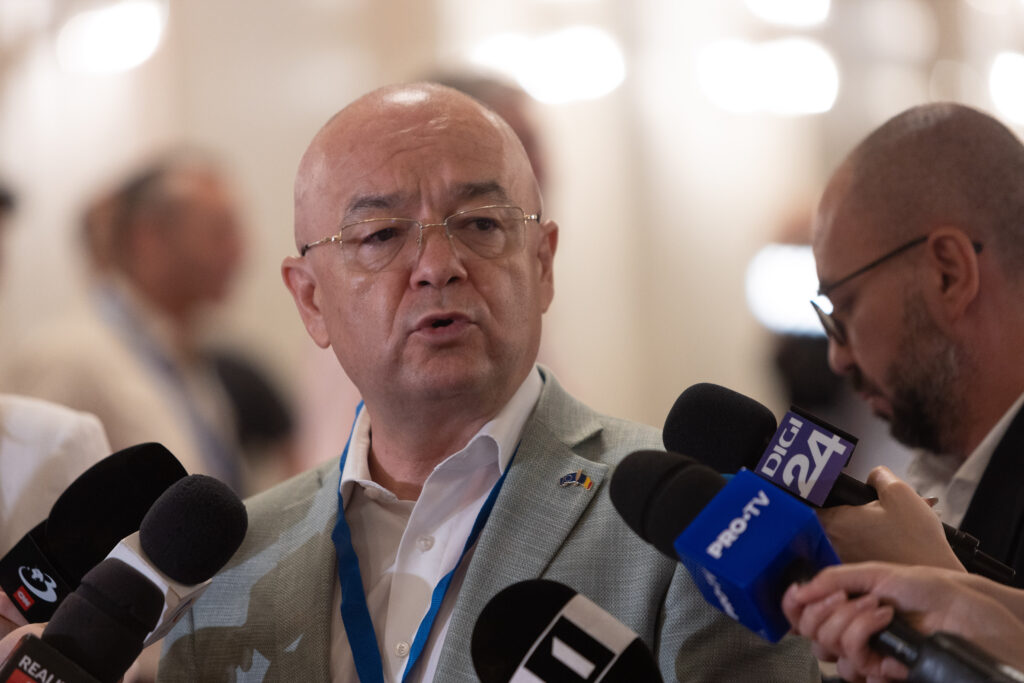 Emil Boc reacționează în urma deciziei CCR privind pensiile magistraților: „O găselniță” a Curții