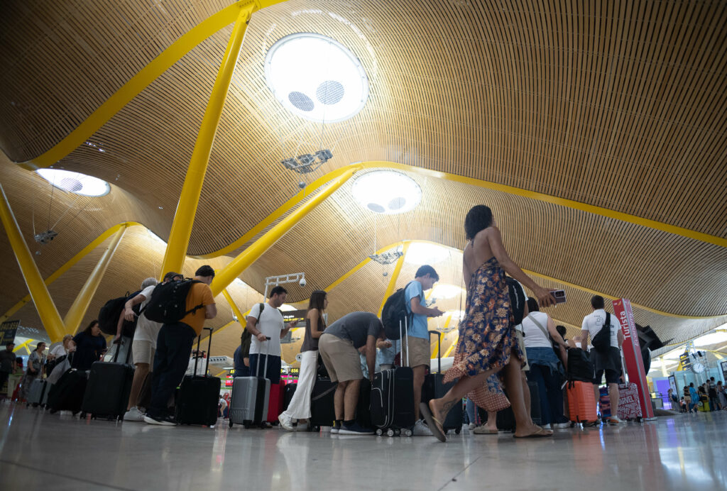 Analiză | Cum ar arăta Spania fără imigrație: școli închise, criză în agricultură și colaps economic 