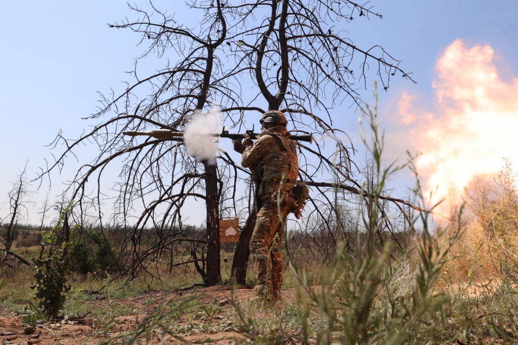 Războiul din Ucraina, ziua 1317. Livrările de rachete americane Tomahawk către Kiev sunt puțin probabile / Armata rusă a lansat aproape 6.900 de drone asupra Ucrainei în septembrie