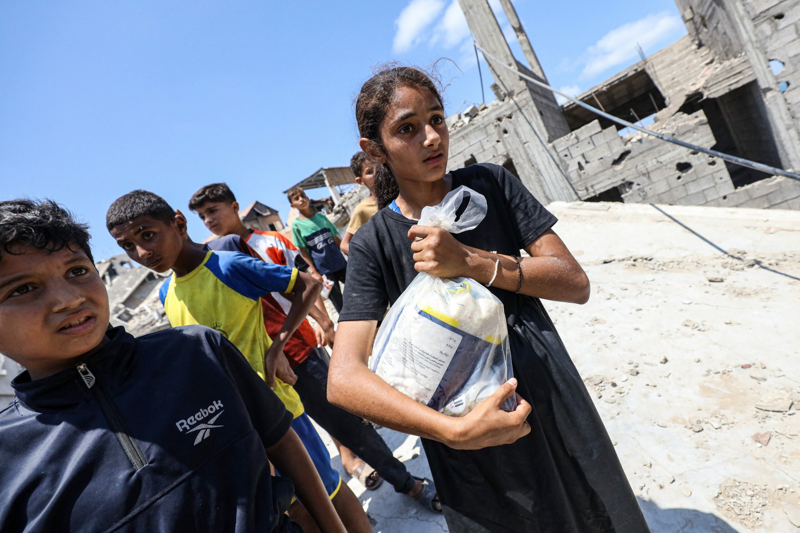 Bunică și nepot de 5 ani au murit arși într-un cort din Gaza