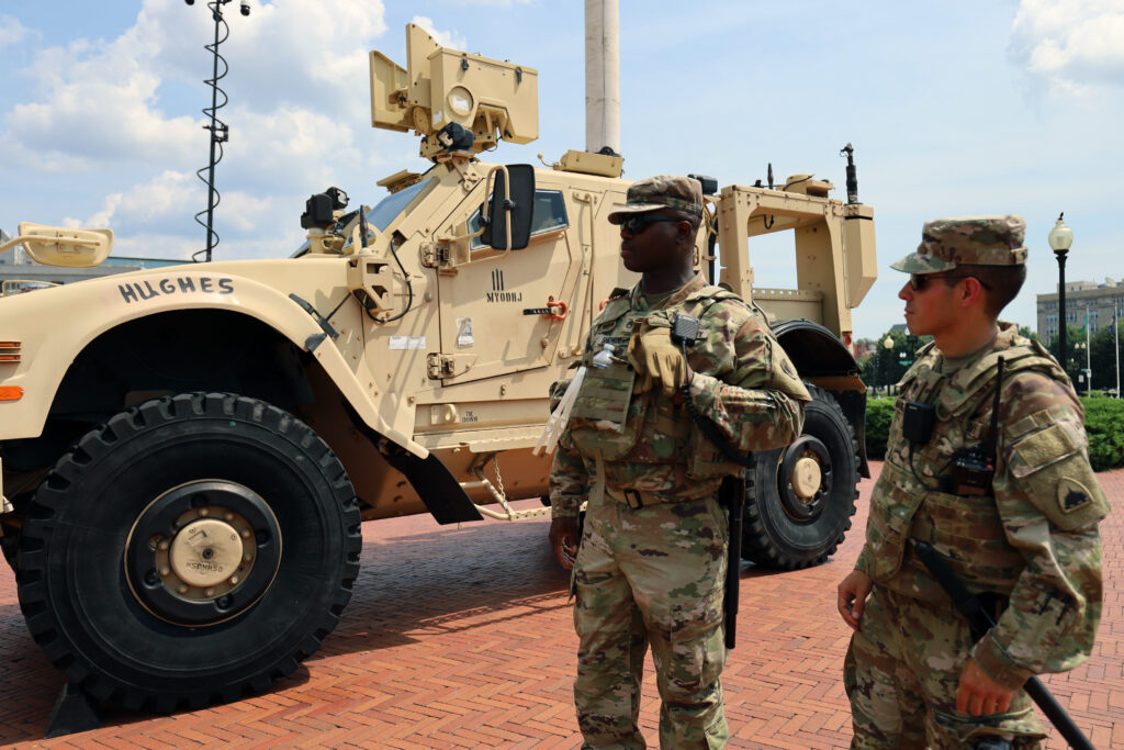 Trump autorizează trimiterea Gărzii Naționale în Chicago pentru a combate „criminalitatea scăpată de sub control”