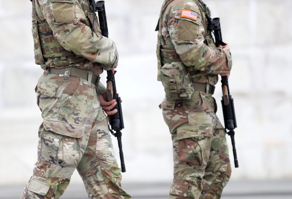 Statul Illinois dă în judecată administrația Trump pentru trimiterea Gărzii Naționale la Chicago