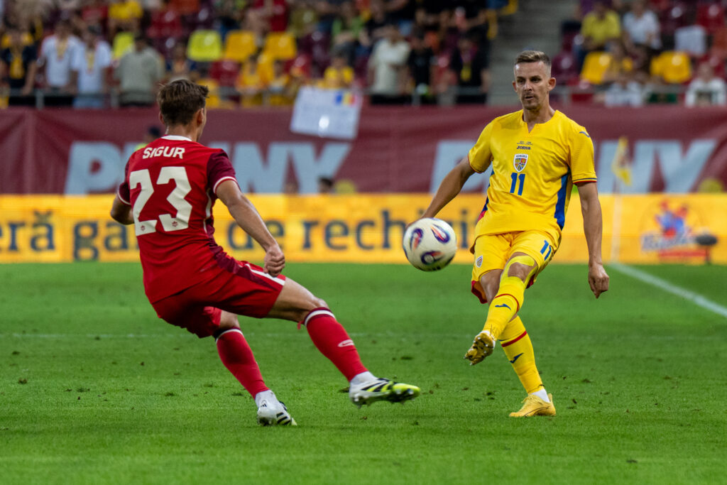 Căpitanul Craiovei, Nicuşor Bancu, suspendat două etape de FRF. Rapid şi Petrolul, penalizate