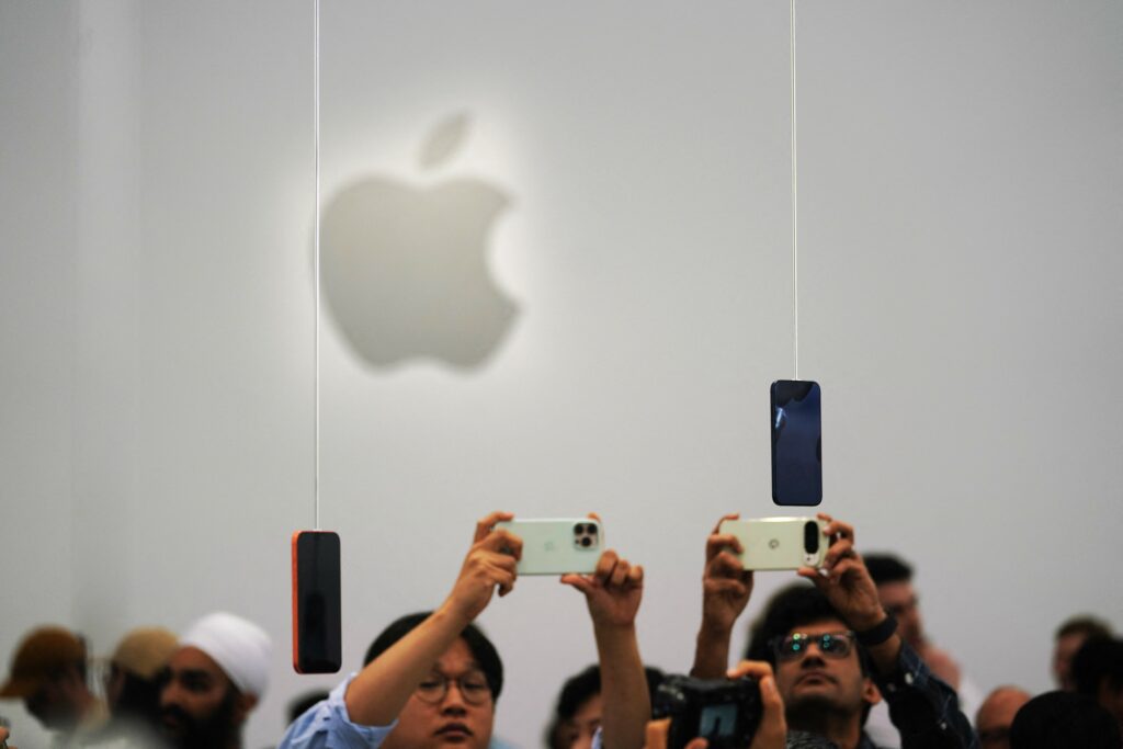 Apple atacă în instanță regulamentul UE privind piețele digitale