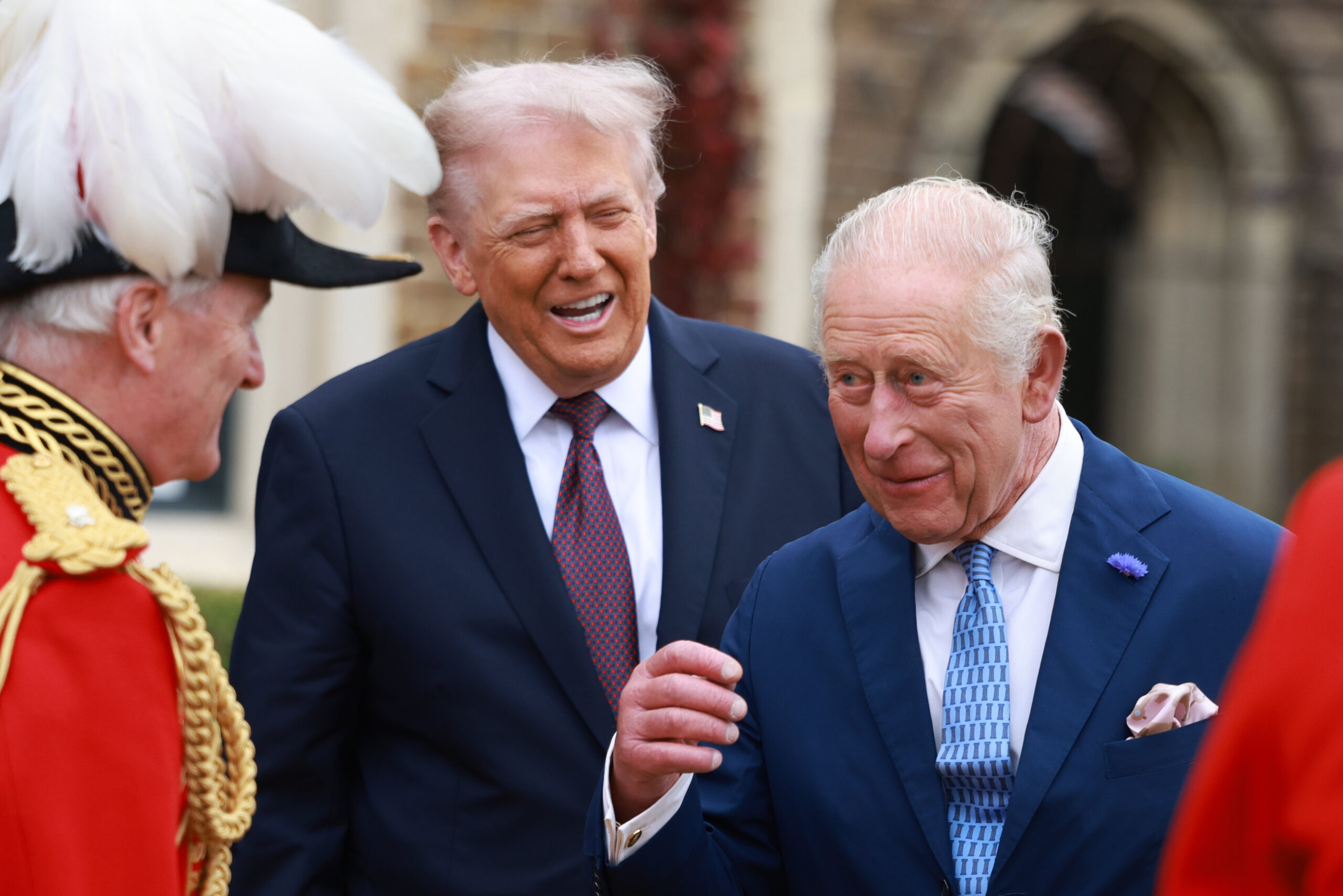 Trump anunță ridicarea anumitor tarife la whisky-ul scoțian, după vizita regală