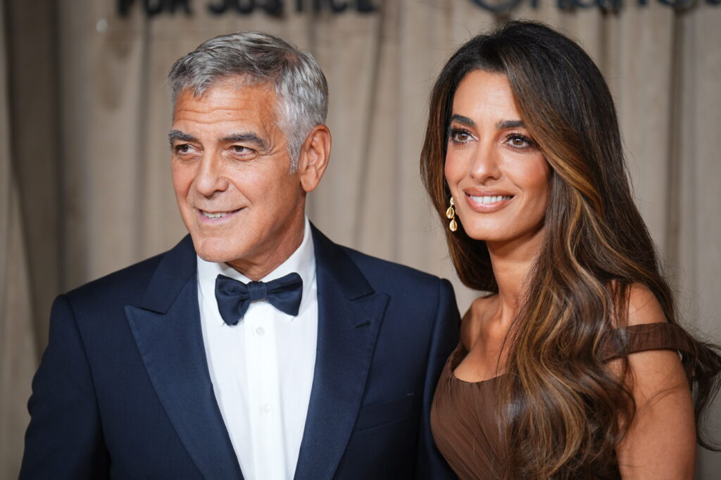 George Clooney: Nu am vrut să-mi cresc copiii la Hollywood. În Franța nimeni nu dă doi bani pe faimă
