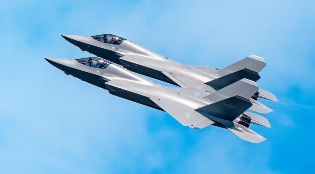 Australia acuză China de manevre aeriene periculoase deasupra Mării Chinei de Sud