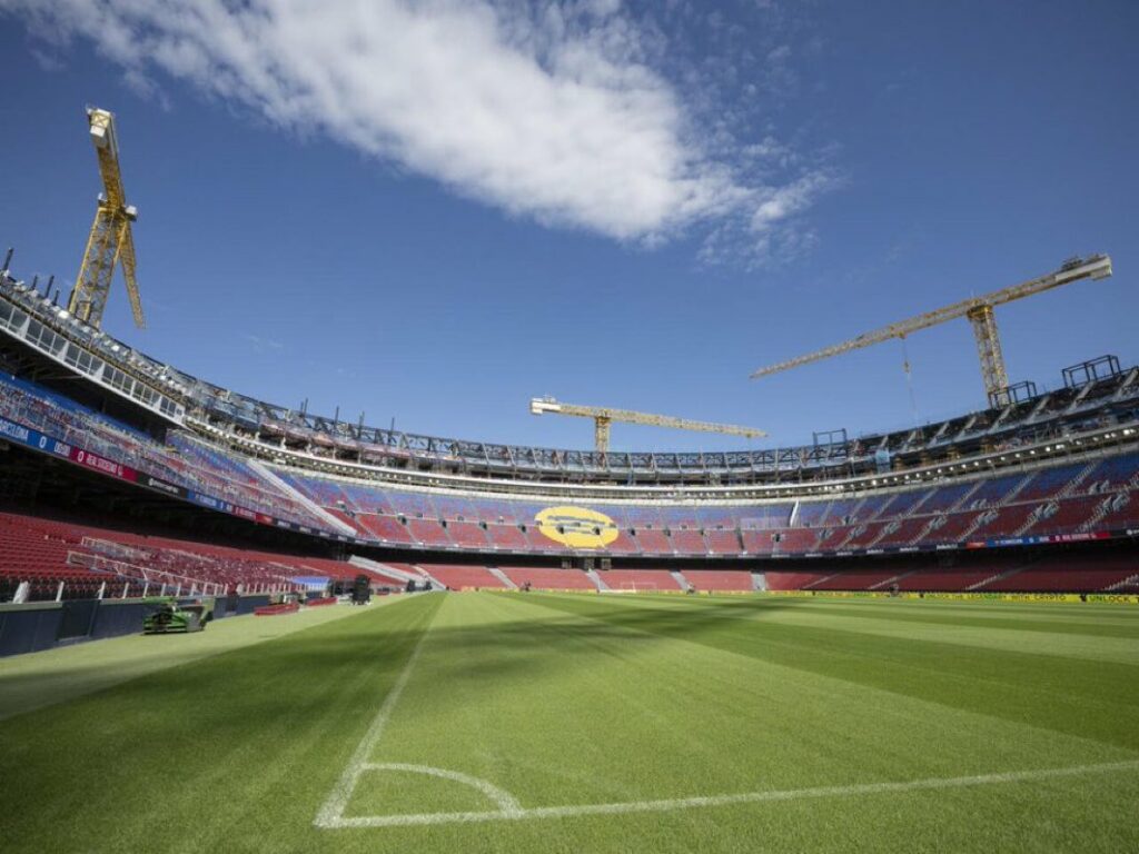 UEFA aprobă revenirea Barcelonei pe Camp Nou în Liga Campionilor