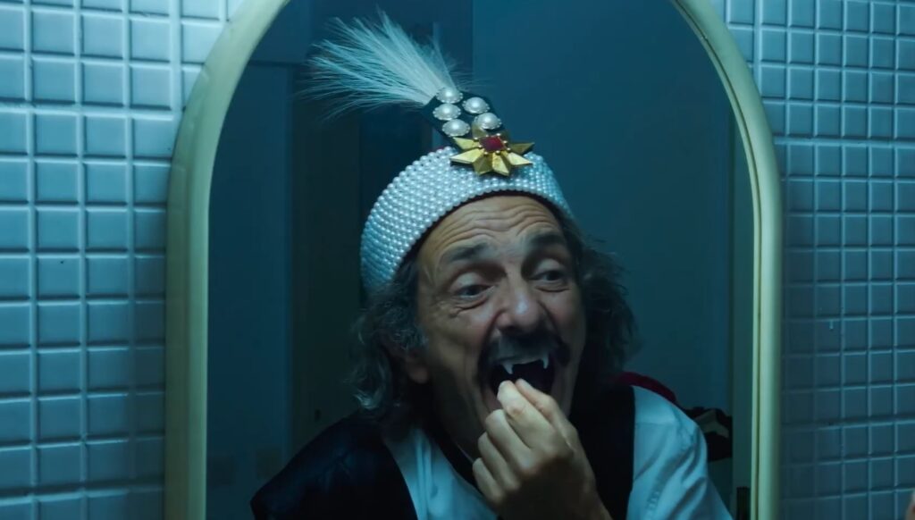 Radu Jude reinventează mitul lui Dracula. Filmul apare din 31 octombrie în cinematografe și a fost filmat integral cu un telefon mobil