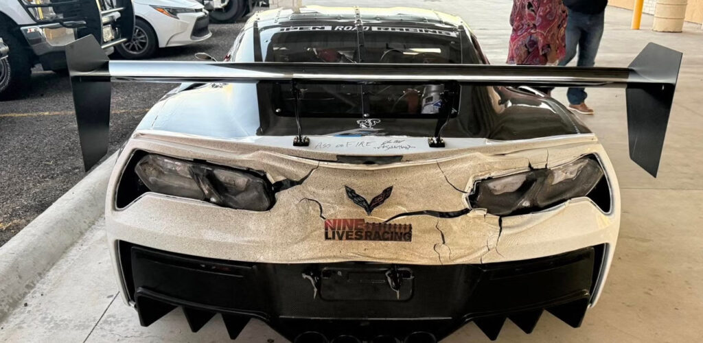 Record la Big Bend Race: un pilot amator depășește 278 km/h cu o mașină care s-a topit parțial pe traseu