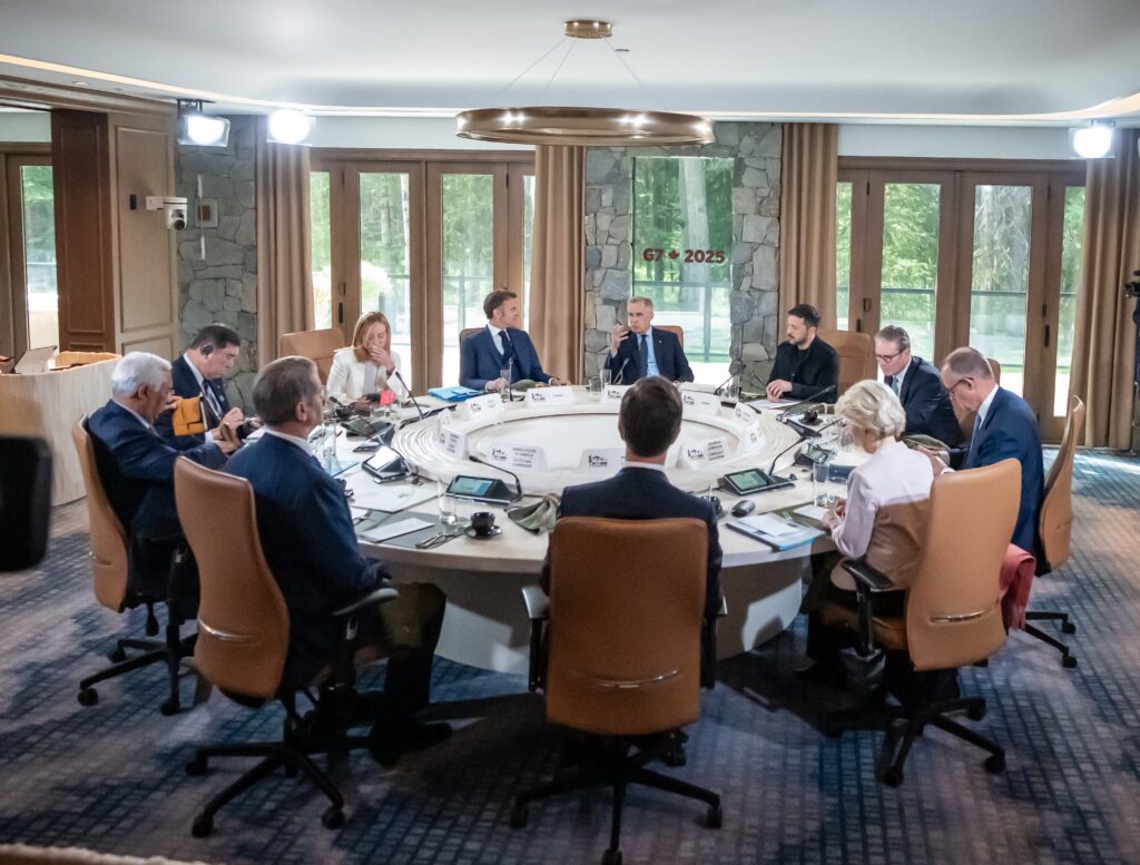 UE cere partenerilor G7 să analizeze utilizarea activelor rusești înghețate pentru sprijinirea Ucrainei