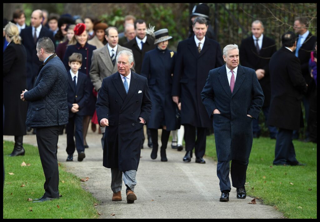 Regele Charles ar putea să-i retragă Prințului Andrew titlul de Duce de York
