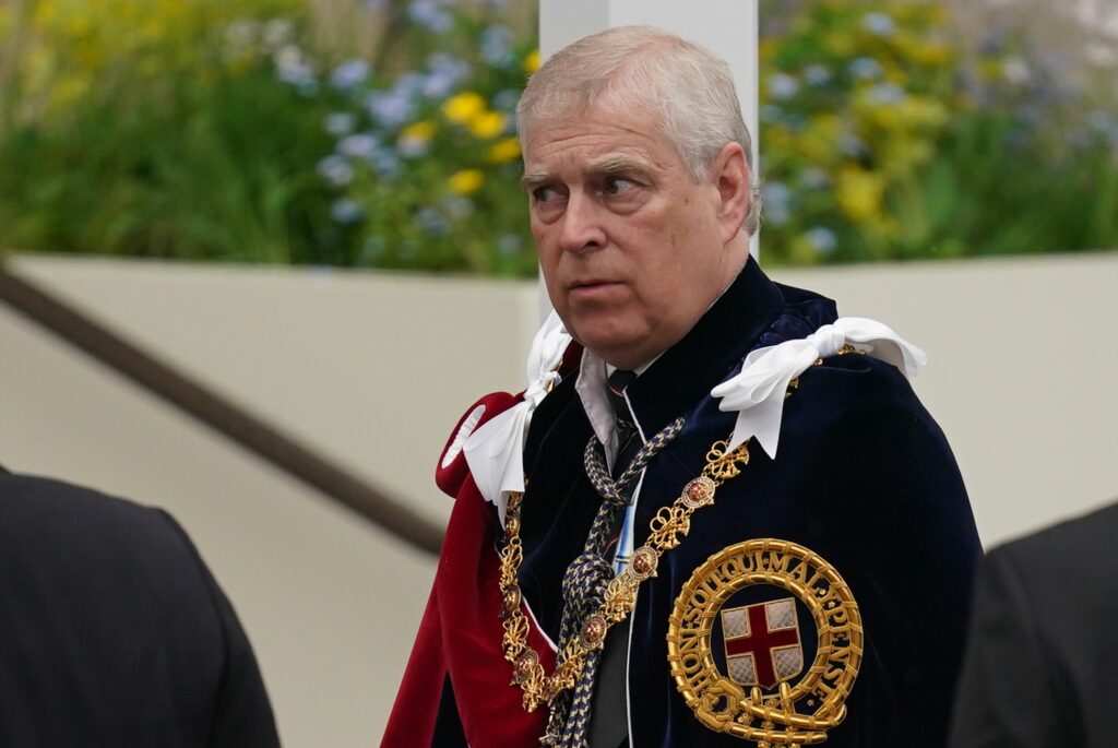 Prințul Andrew renunță la toate titlurile și distincțiile regale, după o discuție cu Regele Charles