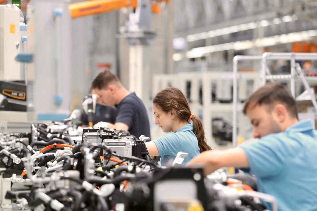 Restruscturări la o fabrică străină din Cluj: peste 170 de posturi, desființate