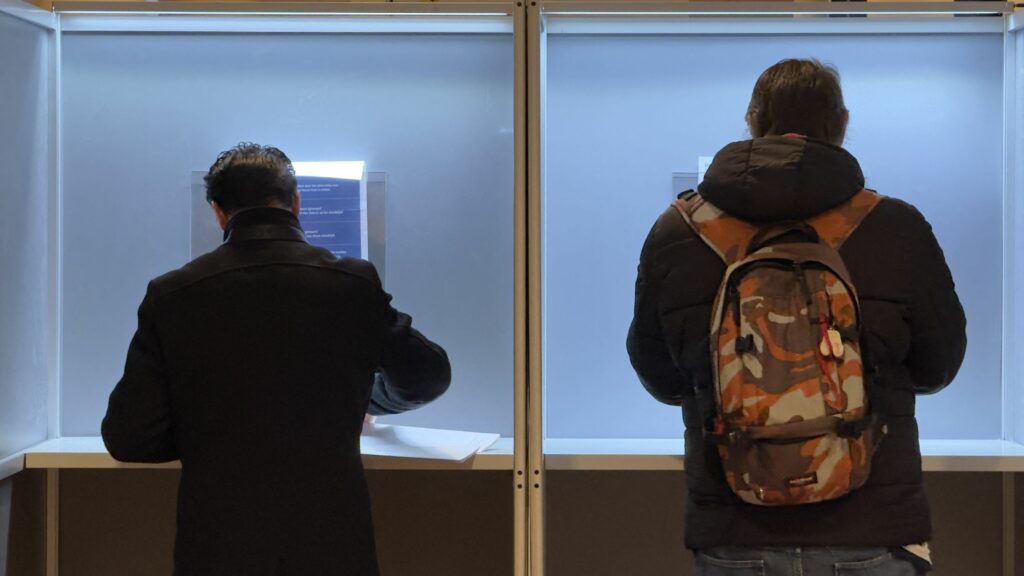 Lovitură pentru extrema dreaptă din Țările de Jos: Partidul centrist D66 câștigă alegerile parlamentare