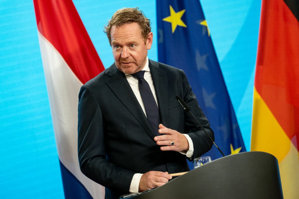 Olanda alocă 10 milioane de euro pentru securitatea cirbernetică a Ucrainei