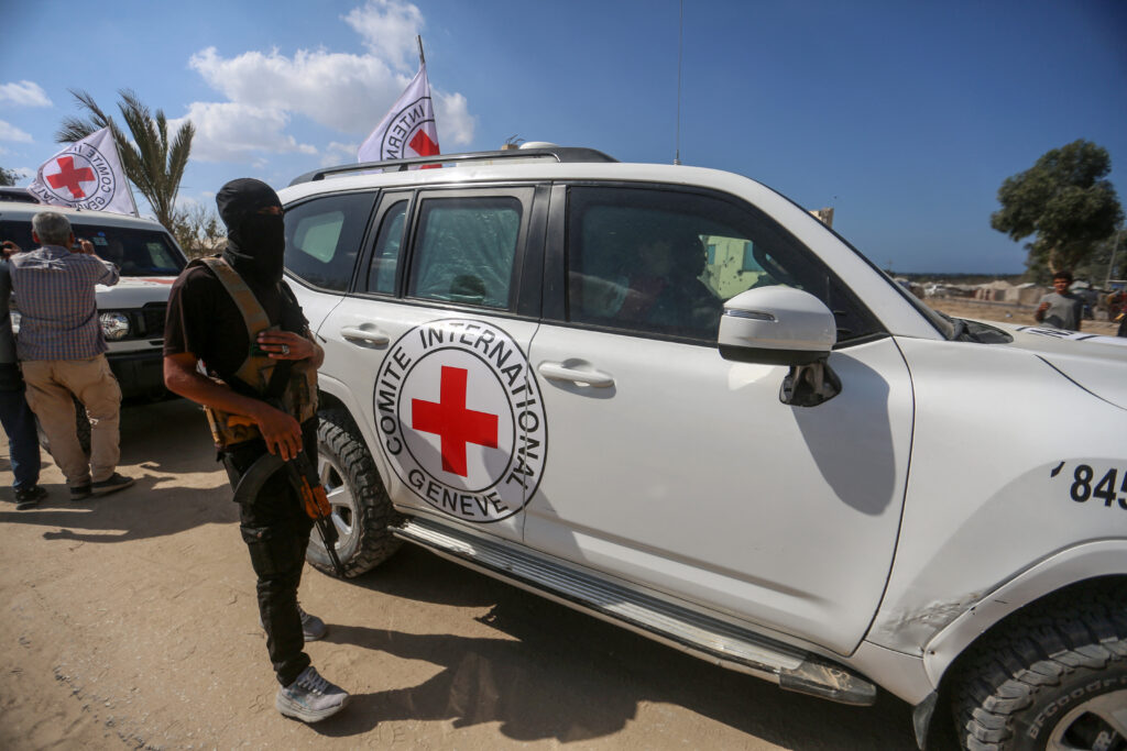 Crucea Roșie, trimisă să recupereze trupurile ostaticilor din Gaza