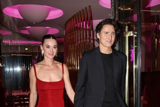 Katy Perry şi Justin Trudeau confirmă relaţia: Prima apariţie oficială la Paris, moment de afecțiune în public