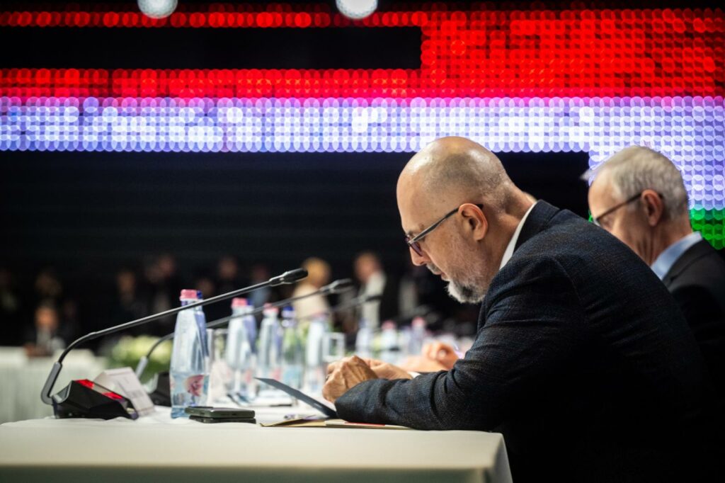 Kelemen Hunor, ironic la adresa șefului ANAF: „Recunosc fără menajamente: am încălcat legea! Am făcut șase borcane de gem de prune, împreună cu soția mea”