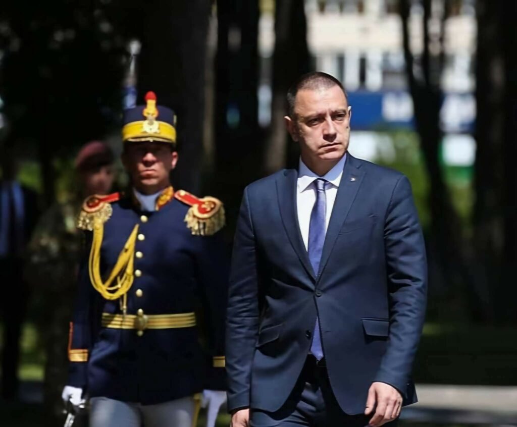 Mihai Fifor, ironie la adresa lui Moșteanu: Luați-vă trotineta, domnule ministru, și plecați