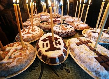 Moșii de Toamnă – zi de pomenire a morților, într-un cosmos care se deschide acum / Au fost ființe totemice, acum sunt ființe din duh / Ce este coliva și de ce o împărțim?