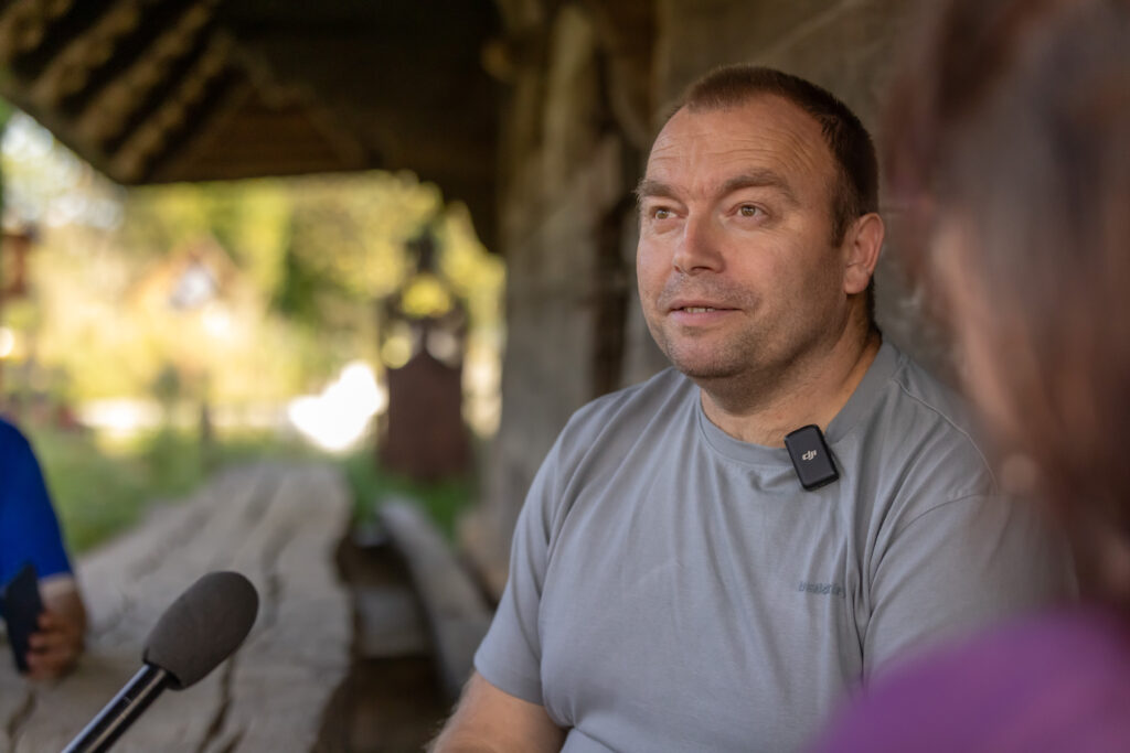 Rogoz, Țara Lăpușului: O șezătoare, un preot și povestea unei biserici pre-creștine patrimoniu al UNESCO