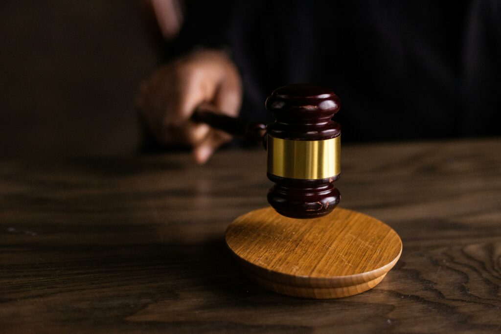 Judecătorii anticorupție din Ucraina dau undă verde dosarului de mită al fostului șef al Curții Supreme