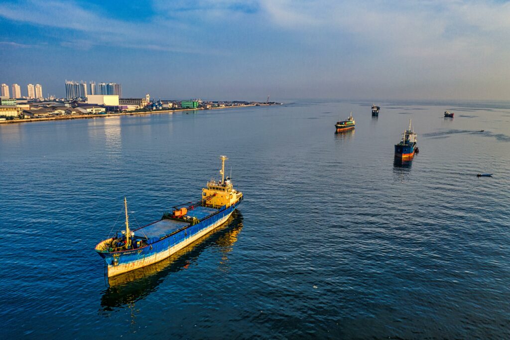 Milioane de clădiri ameninţate de creşterea nivelului mării în acest secol, avertizează un studiu
