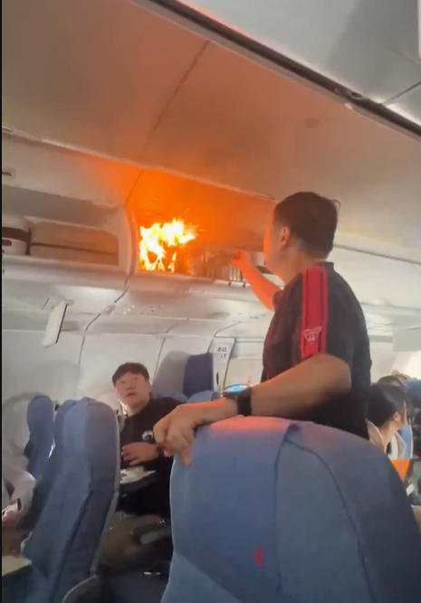Incident la înălțime. Un zbor Air China a fost deviat din cauza unui incendiu provocat de o baterie de litiu