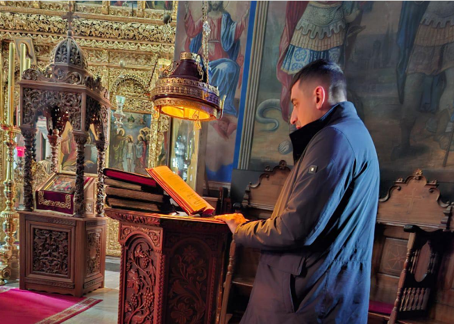 George Simion se află pe Muntele Athos: M-am rugat mult pentru victime și pentru România