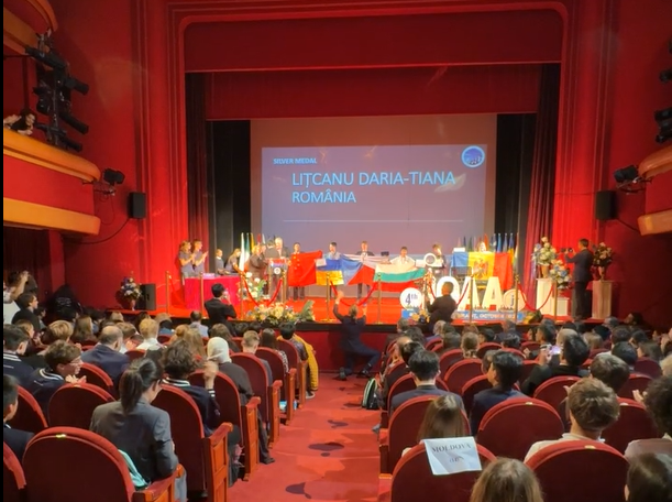 Performanță a elevilor români la Olimpiada de Astronomie și Astrofizică: Zece medalii obținute, din care șapte de aur