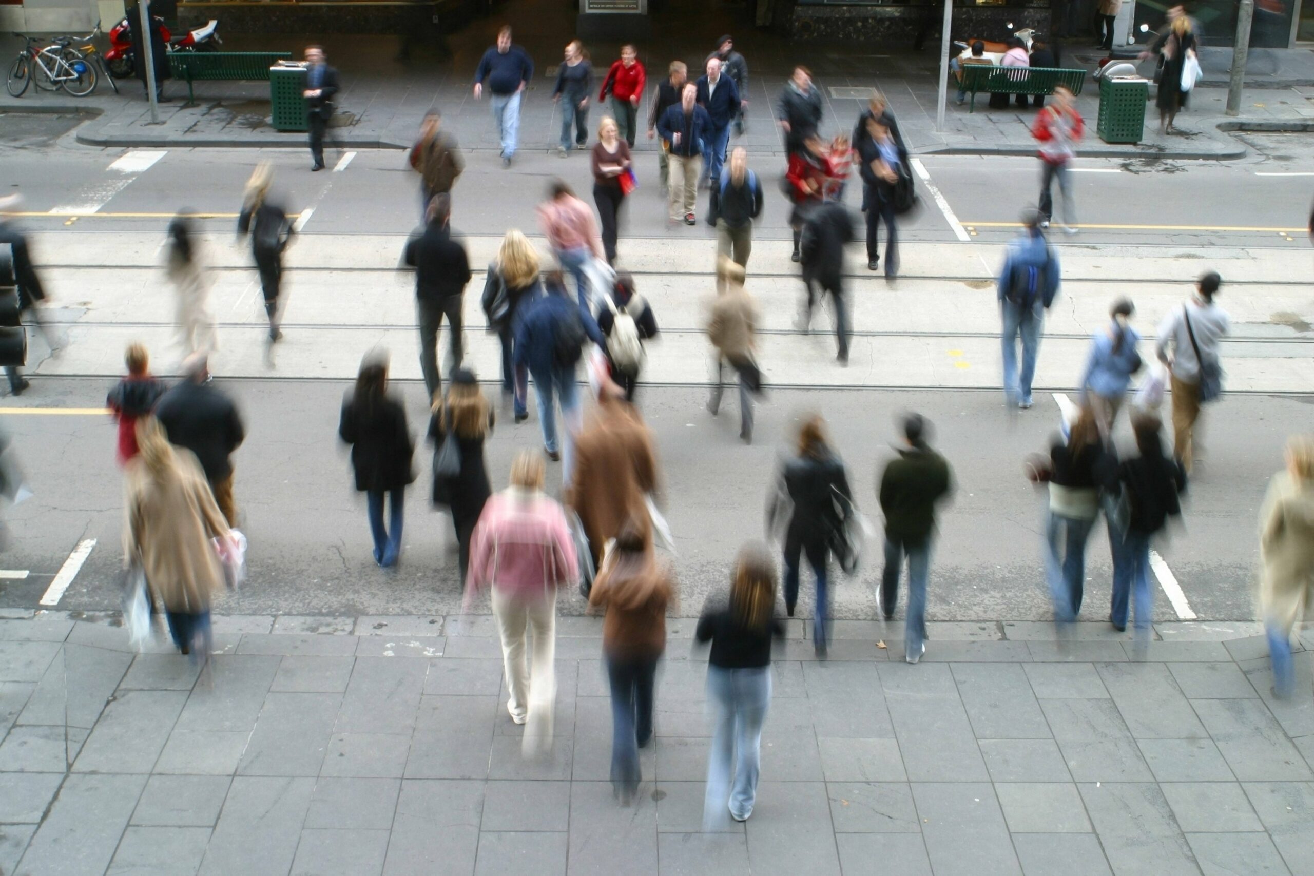 Slovacii au în continuare voie să alerge după autobuz. Șeful poliției lămurește o lege