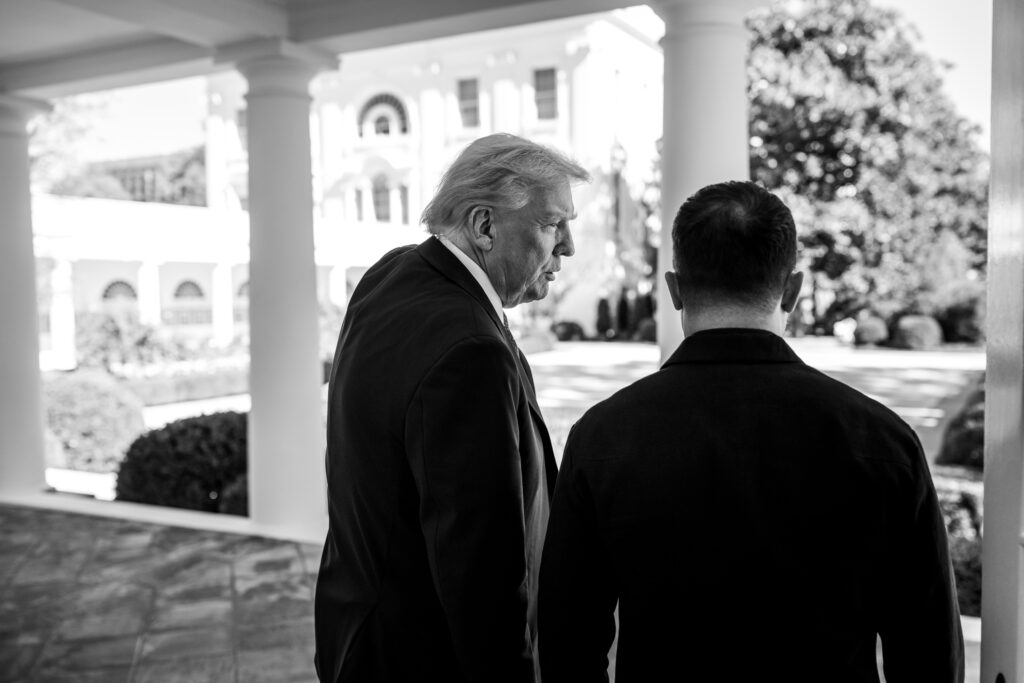 Trump și Zelenski s-au întâlnit la Casa Albă / Problema rachetelor Tomahawk, „pusă în așteptare”