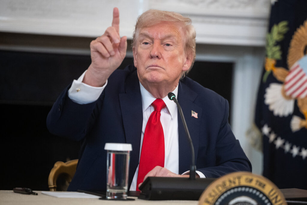 Trump a sosit în Egipt pentru summitul privind viitorul Fâșiei Gaza