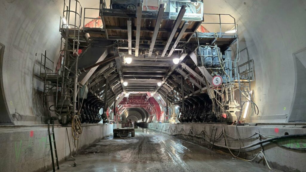 Premieră la tunelul Daniela pe autostrada A1: Structura de rezistență finalizată