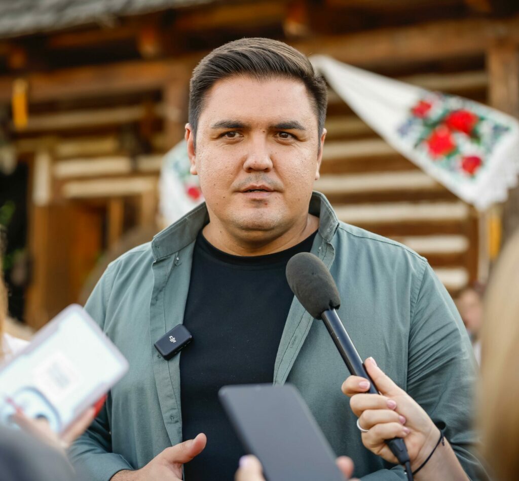 Primarul din Maramureș care vrea să încurajeze sătenii și producătorii locali să deschidă puncte gastronomice: „Avem potențial de milioane de turiști pe an”