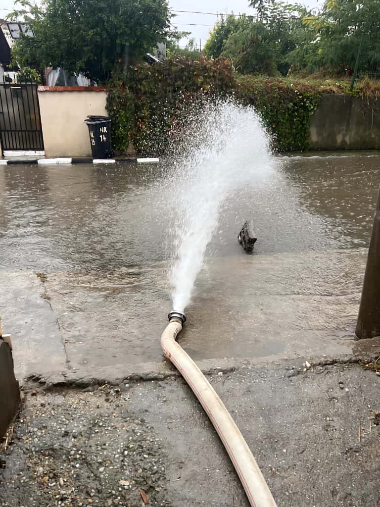 Sistemul de canalizare din Giurgiu, suprasolicitat după ploile abundente