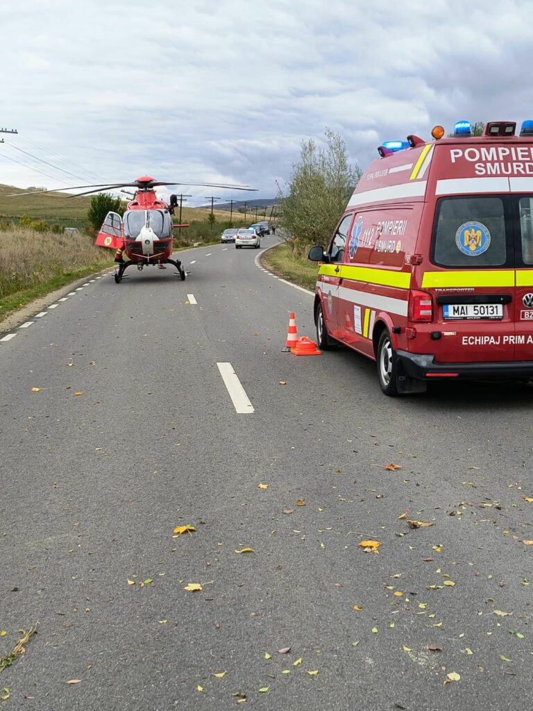 Elicopterul SMURD, solicitat la Sibiu după un accident rutier