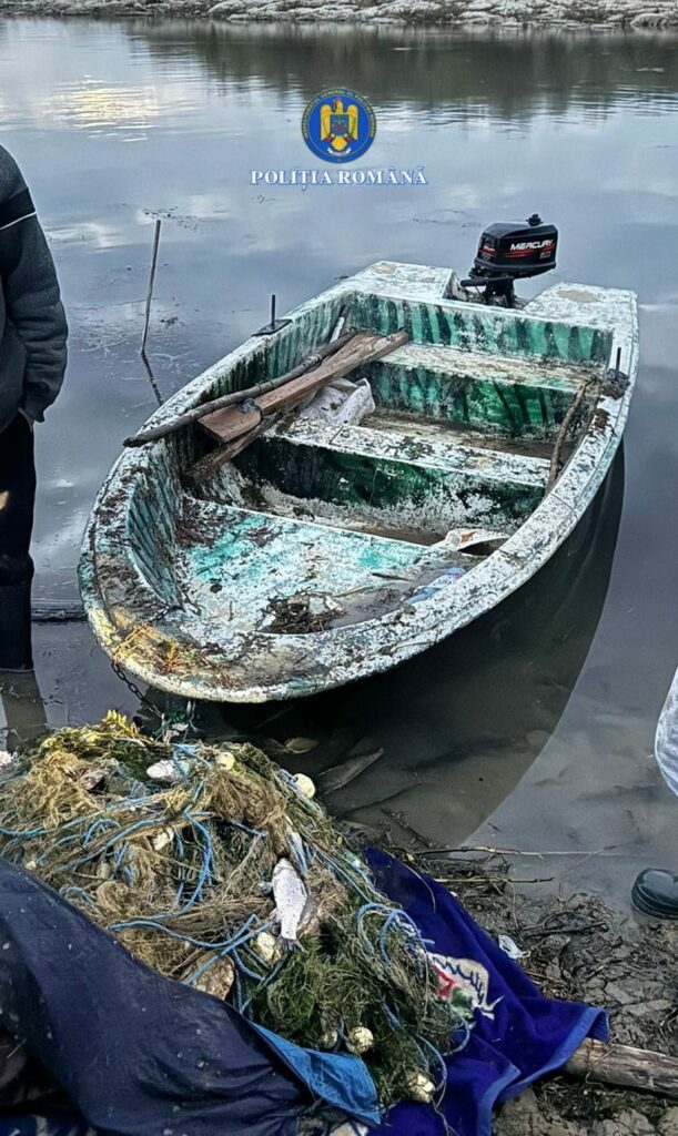 Zeci de kilograme de peşte,confiscate după percheziţii la persoane care au pescuit ilegal pe Dunăre