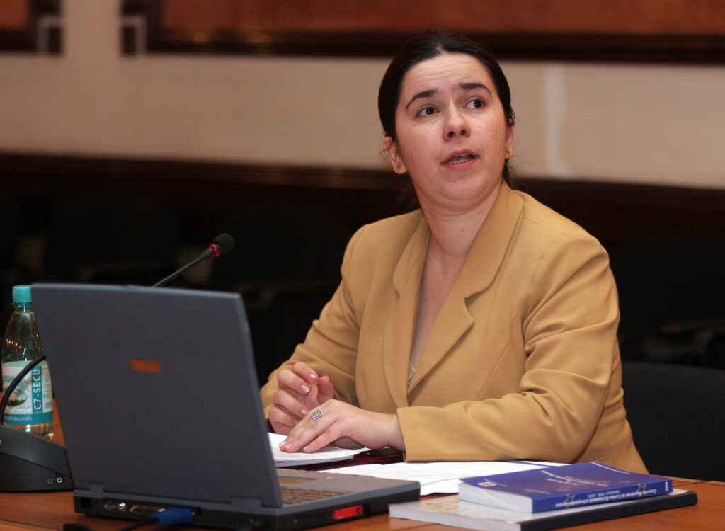 Roxana Rizoiu, propunerea USR pentru Avocatul Poporului, i-a oferit un împrumut de 120.000 de lei lui Nicușor Dan pentru campania prezidențială