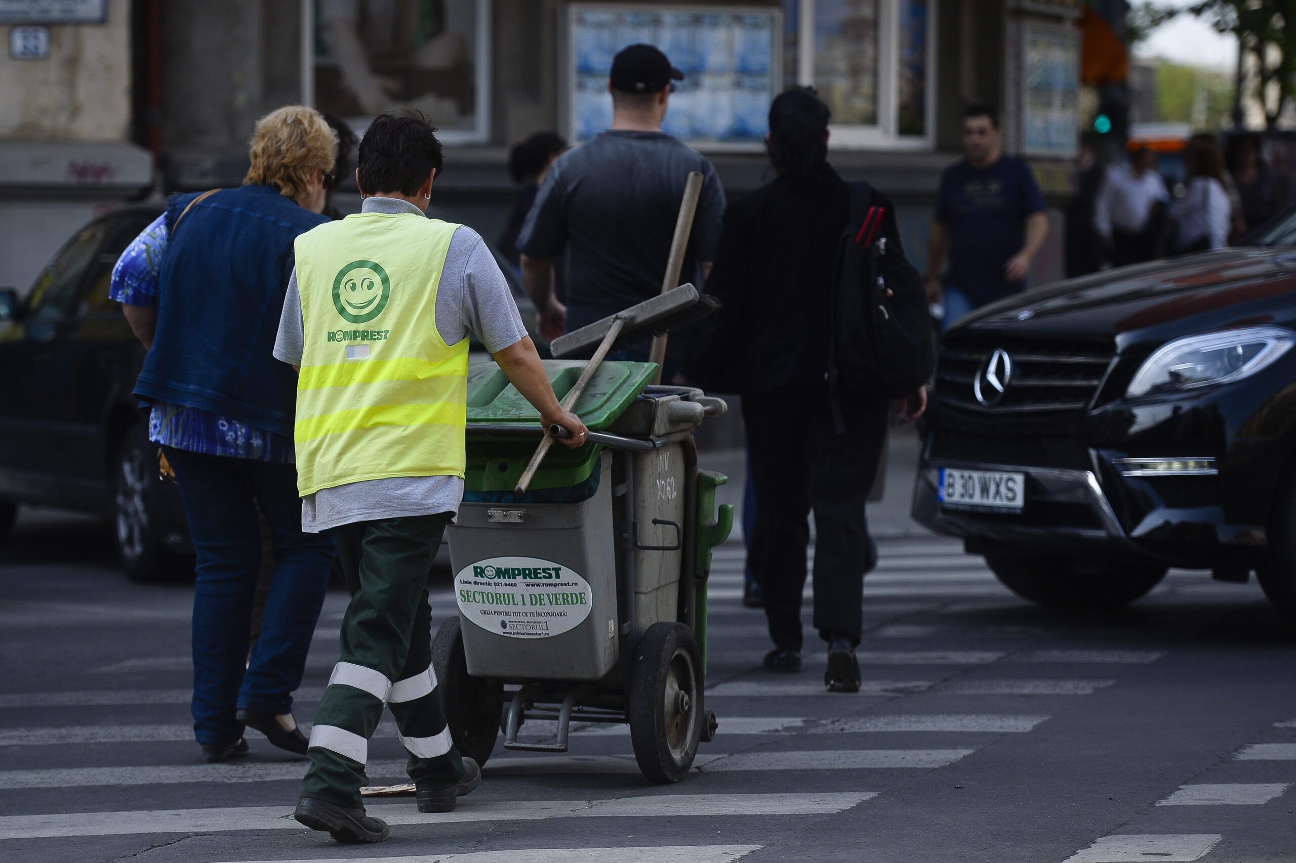 Salubrizarea stradală, redusă în Sectorul 1