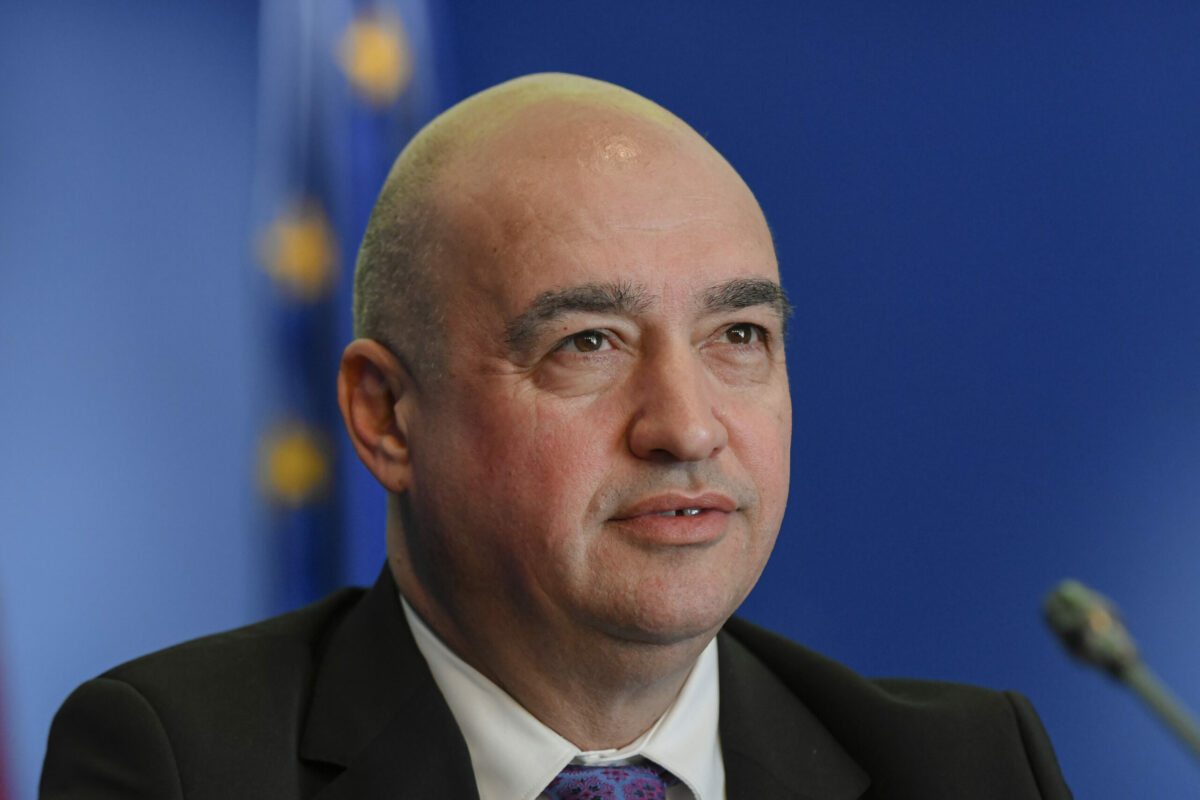 Mihai Barbu demisionează de la conducerea Autorității pentru Reformă Feroviară