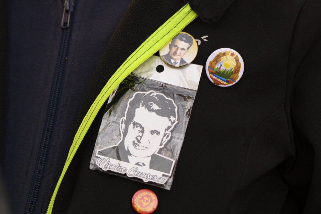 Comunismul a devenit cool pe TikTok: Propaganda care a strâns 130 de milioane de vizualizări și alarmează experții