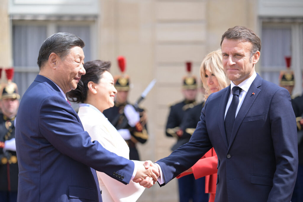 Franța analizează o mișcare diplomatică majoră. Macron vrea să-l invite pe Xi Jinping la summitul G7