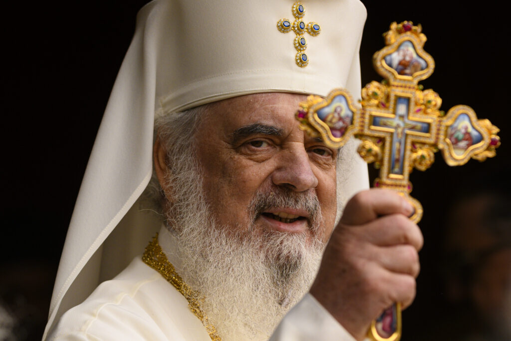 Patriarhul Daniel: Biserica propune forme de integrare socială pentru vârstnici