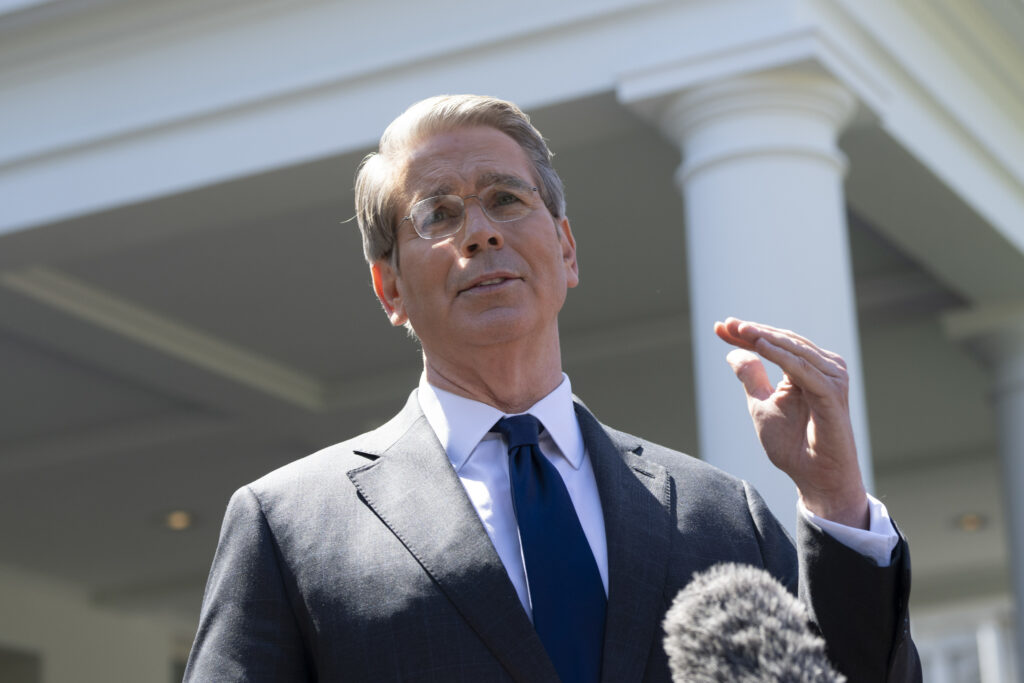 Statele Unite sunt pregătite să majoreze tarifele vamale dacă China nu își respectă angajamentele, avertizează Scott Bessent