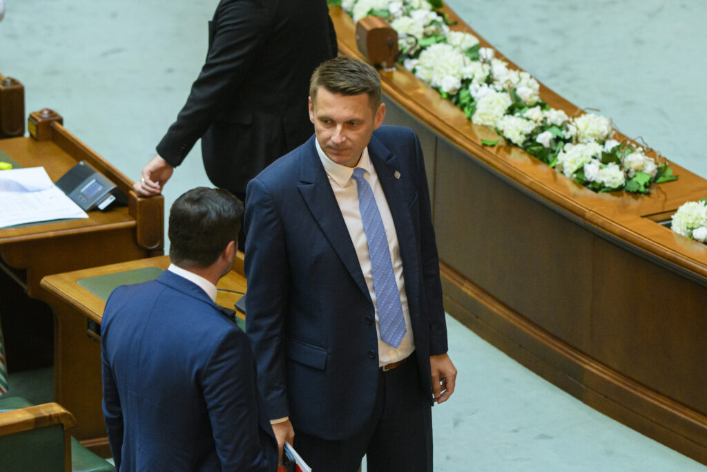 Mircea Abrudean: Decizia coaliției este de susținere a reducerii numărului de parlamentari