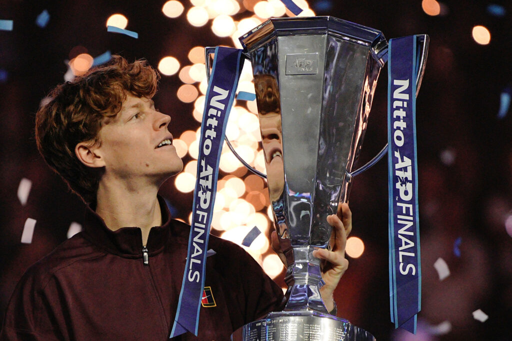 Jannik Sinner încheie anul cu un nou titlu la Torino: „Sunt un jucător mai bun decât anul trecut”