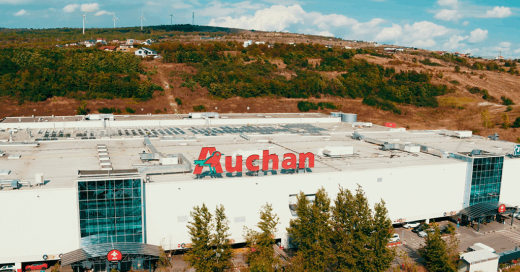Auchan Retail se transformă: finanțare de 1,2 miliarde de euro pentru modernizare după ce a încheiat separarea de divizia imobiliară